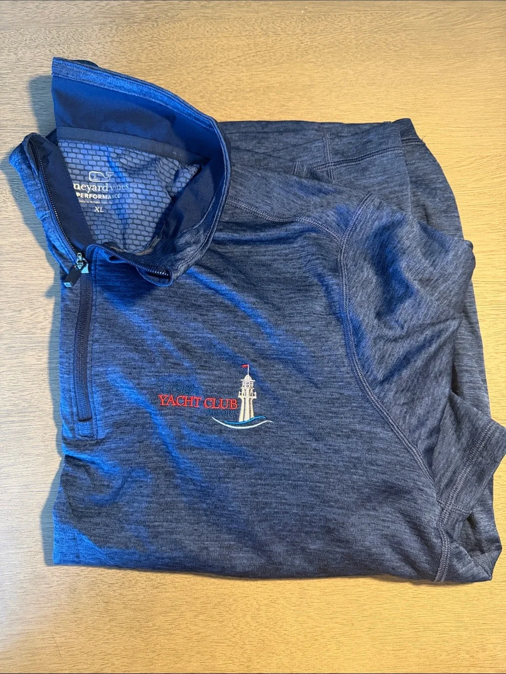 Vineyard Vines Men’s Navy Yacht Club Quarter-Zip Rash Guard